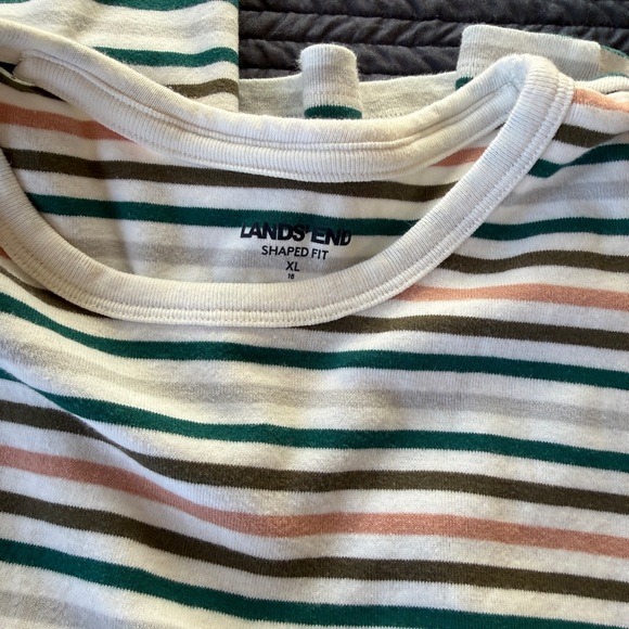 Lands' End women’s set of two XL Multicolor Striped Tees - Picture 9 of 9